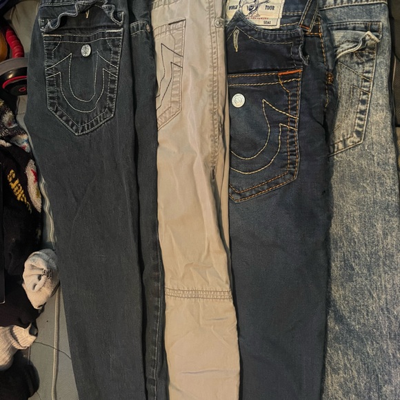 4 pairs of true religion jeans - Picture 2 of 4